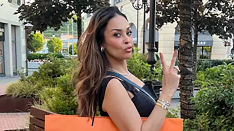داليا البحيري تتألق في إيطاليا برفقة زوجها والجمهور يصفها بـ"أجمل ست"