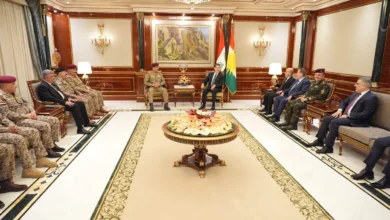 رئيس أركان الجيش يصل إقليم كردستان لبحث قضايا مشتركة مع وفد عسكري