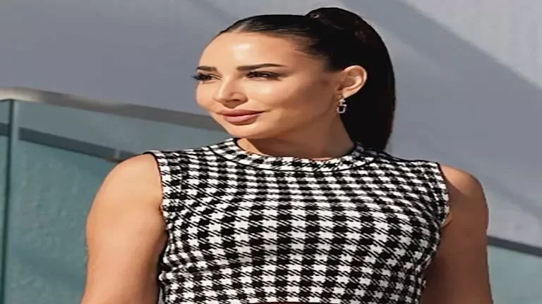 ساندي تتألق بإطلالة رائعة باللون الأبيض وتجذب الأنظار