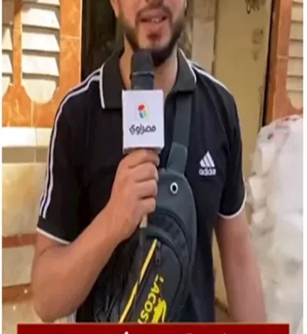 "شاب من كفر الشيخ يحفز لاعبي المنتخب بأغنية وطنية"