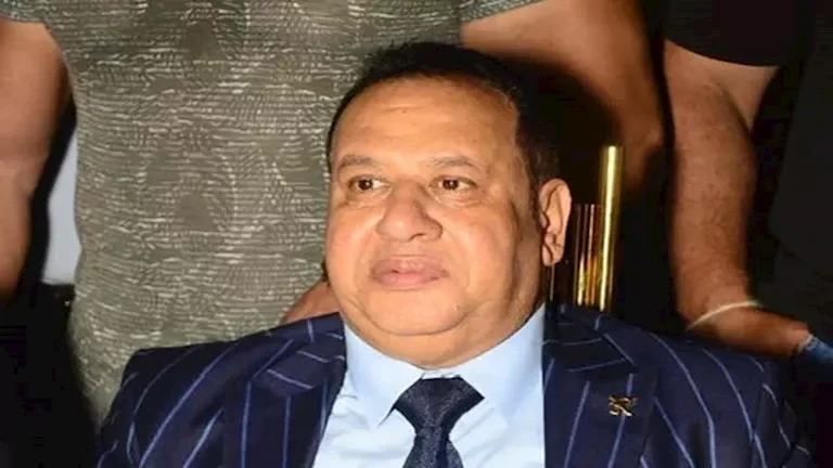 "صبري نخنوخ يكشف تفاصيل الـ20 دقيقة داخل معرض التجمع: 'مش أنا اللي يتضحك عليا'"