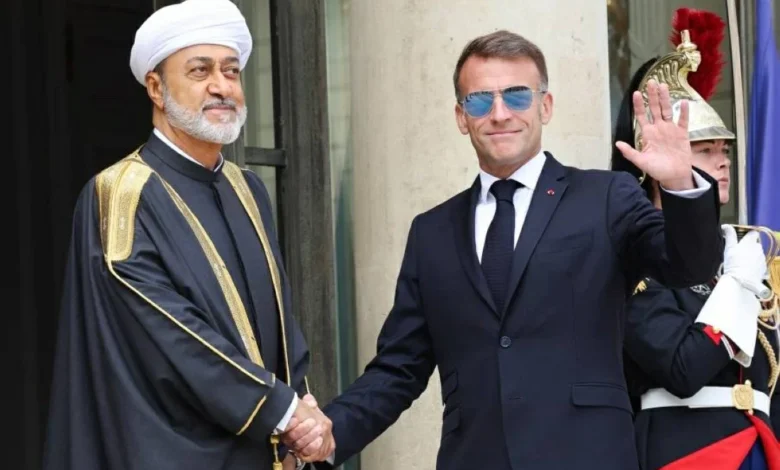 عُمان وفرنسا توقعان صفقات مليارية في مجالي الطاقة والمياه