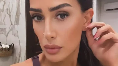 غادة عبدالرازق تثير الجدل بملامح أنحف والجمهور: "بقيتي أحلى"