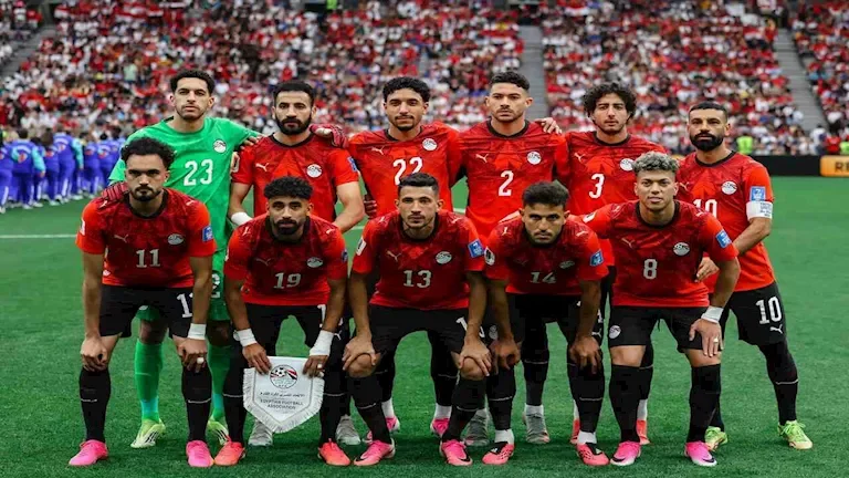 غياب نجم وسط منتخب مصر عن دور الـ32 بسبب تراكم الإنذارات