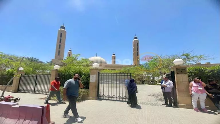 غياب نجوم الفن عن جنازة الفنانة سهام جلال في 20 صورة مؤثرة