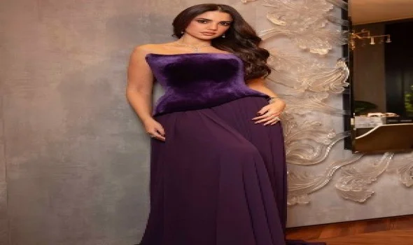 فساتين سهرة مميزة تزين سهرات عيد الحب بإطلالات النجمات 1 فساتين سهرة مميزة تزين سهرات عيد الحب بإطلالات النجمات