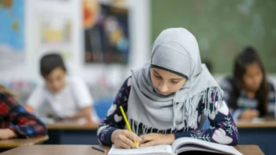 فضيحة ابتزاز مسؤول تعليمي لوليّة أمر تكشف عن كواليس مثيرة