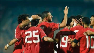 "لاعب نيوزيلندا ينتقد مدافع المنتخب المصري: 'مزق سروالي وسقط على منطقة حساسة في جسدي'"