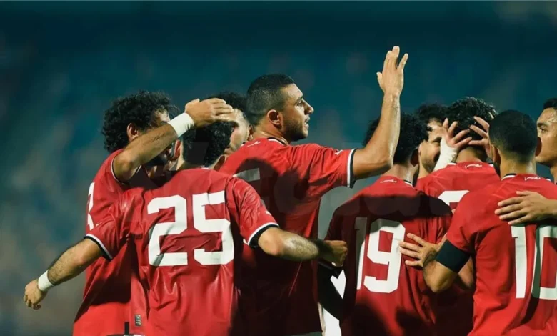 "لاعب نيوزيلندا ينتقد مدافع المنتخب المصري: 'مزق سروالي وسقط على منطقة حساسة في جسدي'"