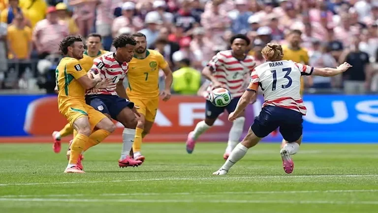 مباراة أمريكا ضد أستراليا في كأس العالم: 2-0 وبداية الشوط الثاني