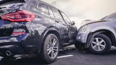 متى يُسمح بتحريك السيارة بعد الحادث؟ تعرف على الحالات القانونية قبل وصول الجهات المختصة 3 متى يُسمح بتحريك السيارة بعد الحادث؟ تعرف على الحالات القانونية قبل وصول الجهات المختصة