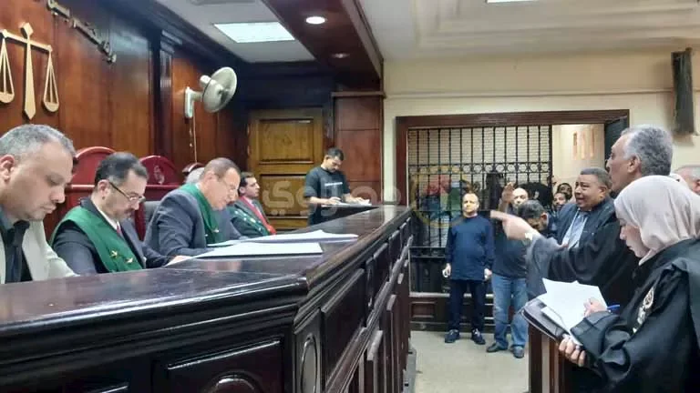 محكمة تنظر في قضية بيع أرض سفارة عربية والدفاع يقدم مرافعات لـ 14 متهماً