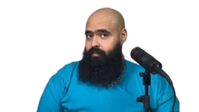 محمد عبد العاطي يعلن عودة "مع كامل احترامي" بعد خروجه من السجن 2 محمد عبد العاطي يعلن عودة "مع كامل احترامي" بعد خروجه من السجن