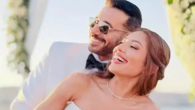 مطرب يحتفل بخطوبته ولقاء سويدان تتحدث عن مرض هبة مجدي