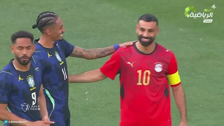 "مفوض الدوري الأمريكي يتحدث عن إمكانية ضم محمد صلاح بعد رحيله عن ليفربول"