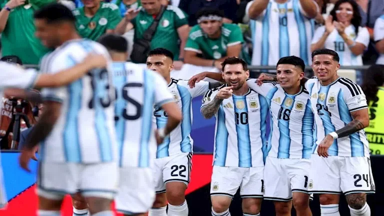 ميسي يكشف عن سبب بكائه بعد تسجيله هدفه في الجزائر 1 ميسي يكشف عن سبب بكائه بعد تسجيله هدفه في الجزائر