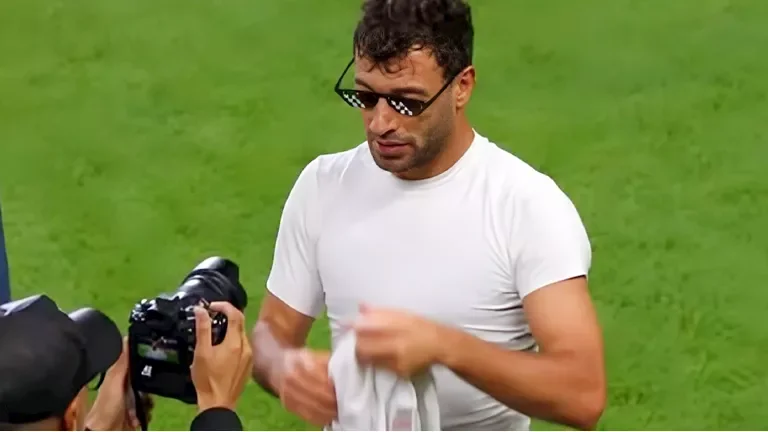 "نجوم الرياضة يردون على احتفال لاعب إيران بعد إلغاء هدفه أمام مصر"