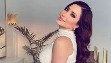 نسرين طافش تتألق بفستان أحمر ناري في إطلالة ساحرة