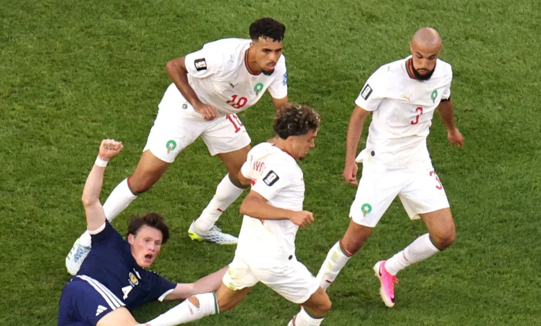 والد نجم المغرب يكشف: ابني مولع ببرشلونة