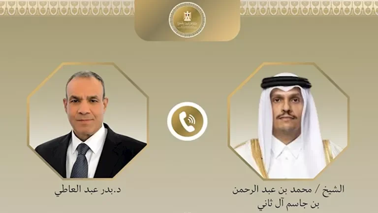 وزير الخارجية يناقش مع نظيره القطري جهود الوساطة وخفض التصعيد بالمنطقة