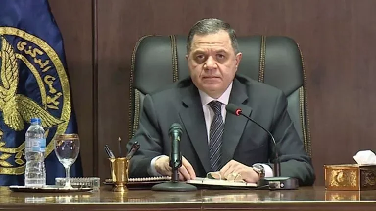 وزير الداخلية يهنئ الرئيس السيسي بمناسبة ذكرى ثورة 30 يونيو