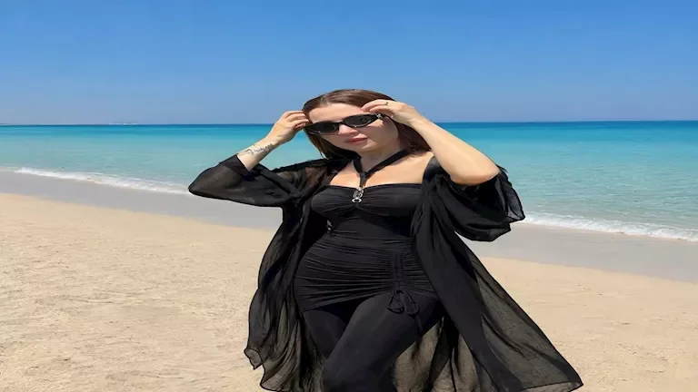 آراء خبراء الموضة حول براند "البوركيني" لمي عز الدين