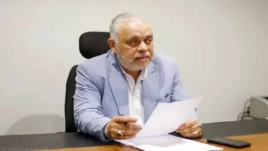 أشرف زكي يناقش حق الأداء العلني في اجتماع النقابة مع الفنانين