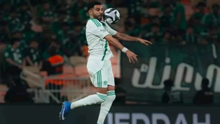 أهلي جدة يتغلب على ضمك بثلاثية ويصعد لوصافة دوري روشن 1 أهلي جدة يتغلب على ضمك بثلاثية ويصعد لوصافة دوري روشن