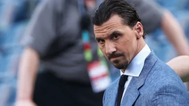 إبراهيموفيتش يفاجئ كلوب على الهواء برسالة وضربة! 10 إبراهيموفيتش يفاجئ كلوب على الهواء برسالة وضربة!