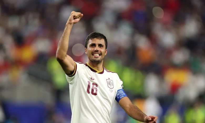 إنجاز تاريخي ينتظر رودري في نهائي كأس العالم بعد أن حققه فقط 10 لاعبين سابقين 1 إنجاز تاريخي ينتظر رودري في نهائي كأس العالم بعد أن حققه فقط 10 لاعبين سابقين