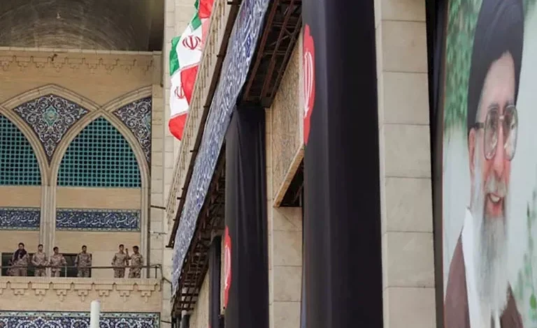 استعدادات مكثفة لجنازة خامنئي: مشاهد من إيران