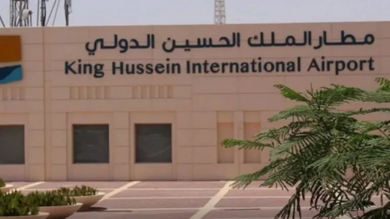 الأردن ينفي إخلاء مطار وميناء العقبة بعد تحذير السفارة الأمريكية