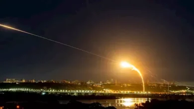 الجيش الكويتي يعلن تصدي الدفاعات الجوية لهجمات صاروخية إيرانية 3 الجيش الكويتي يعلن تصدي الدفاعات الجوية لهجمات صاروخية إيرانية