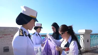 الداخلية العراقية تحتفل مع المواطنين بذكرى ثورة 30 يونيو وتوزع هدايا تذكارية