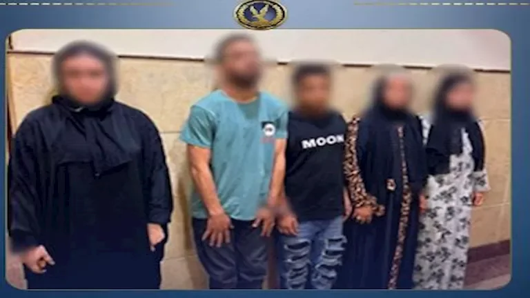 الداخلية توضح تفاصيل اتهام سيدة بتجارة المخدرات والتعاون مع الشرطة في البحيرة