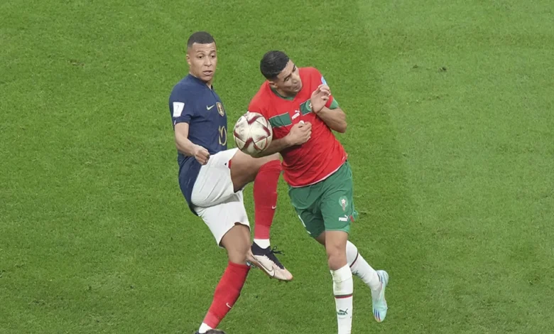 الذكاء الاصطناعي يتنبأ بنتيجة وسيناريوهات مباراة المغرب وفرنسا 1 الذكاء الاصطناعي يتنبأ بنتيجة وسيناريوهات مباراة المغرب وفرنسا
