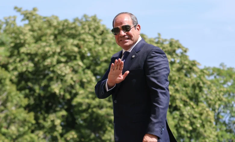 السيسي يستعرض رؤيته لتطوير الكرة المصرية من خلال رسائل لافتة وتكريم استثنائي - بالفيديو