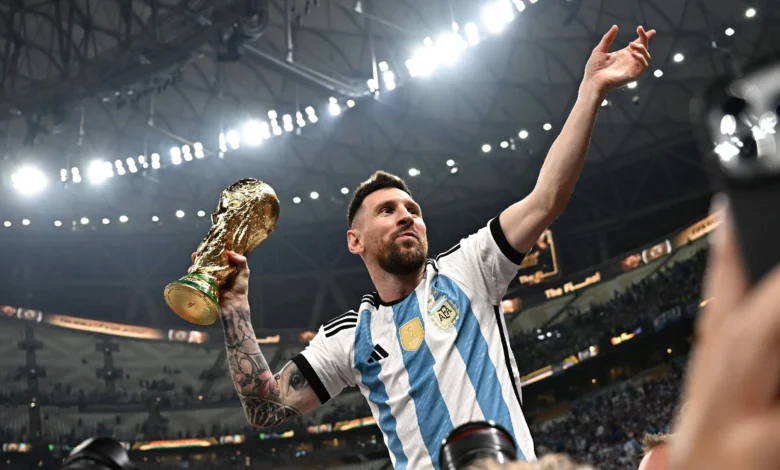 "الشفرة 69: هل تحمل لميسي كأس العالم بجانب الخرافات؟" 1 "الشفرة 69: هل تحمل لميسي كأس العالم بجانب الخرافات؟"