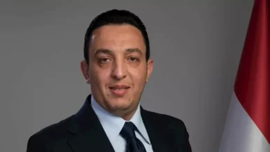 الفيفا قد تعاقب حسام حسن بعد رفعه علم فلسطين، عضو اتحاد الكرة يوضح