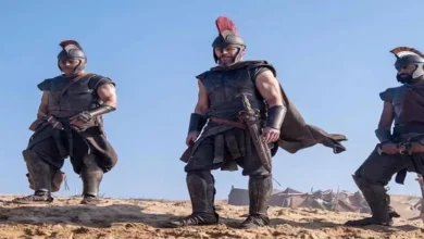 "القدر اختاره".. صورة لنجم "The Odyssey" وهو يقرأ رواية الفيلم قبل سنوات 3 "القدر اختاره".. صورة لنجم "The Odyssey" وهو يقرأ رواية الفيلم قبل سنوات