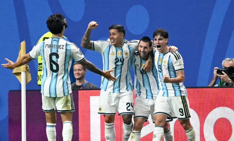 القنوات الناقلة لمباراة الأرجنتين وسويسرا في ربع نهائي كأس العالم 2026 وكيفية مشاهدتها عبر الإنترنت