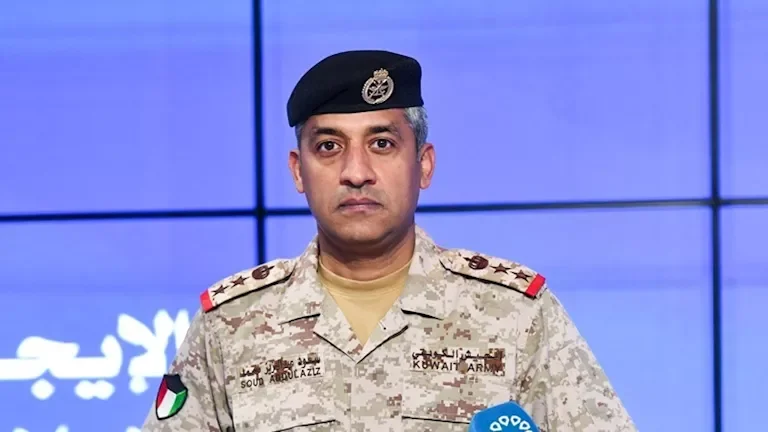 الكويت تعلن استهداف 3 مواقع حدودية ومنصة حفر بحرية بطائرات مسيرة