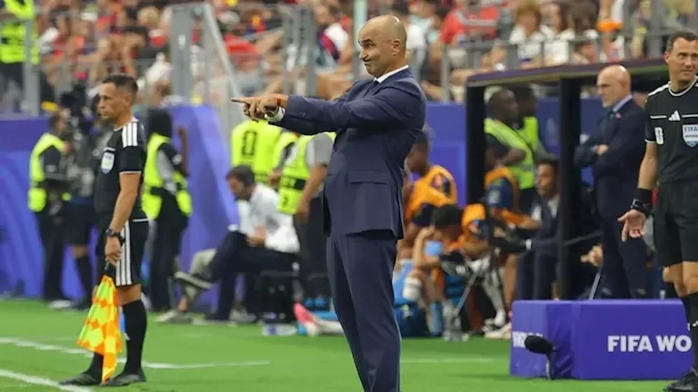 "المدير الفني لمنتخب البرتغال يستقيل بعد الخروج من المونديال ويشيد برونالدو"