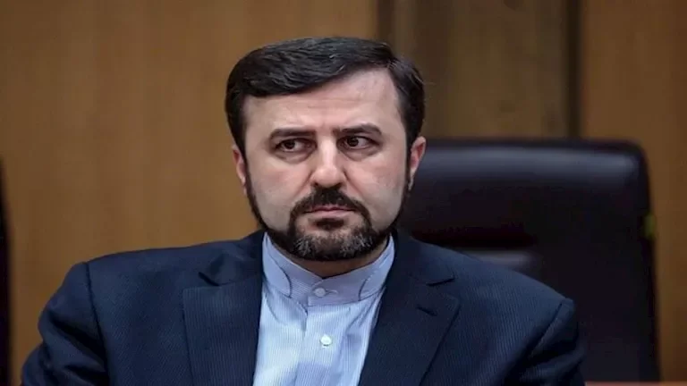 "الوفد الإيراني يكشف تفاصيل محادثات الدوحة بعد الاجتماع الأول"