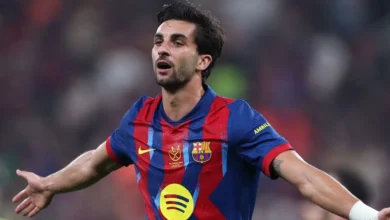 برشلونة يتمسك بخططه: لا تنازلات لإغراء توريس