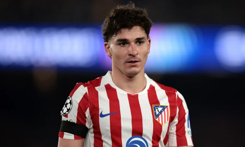 برشلونة يمنح جوليان ألفاريز فرصة أخيرة في الميركاتو 1 برشلونة يمنح جوليان ألفاريز فرصة أخيرة في الميركاتو