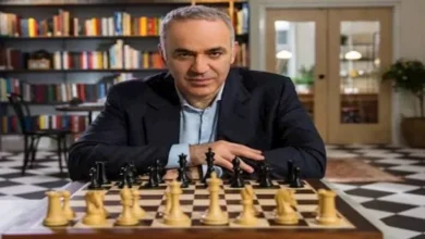 بطل العالم في الشطرنج ينتقد حكم مباراة مصر والأرجنتين بسبب القرارات التحكيمية