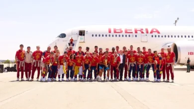 بعثة منتخب إسبانيا الفائز بكأس العالم تصل إلى العاصمة مدريد 2 بعثة منتخب إسبانيا الفائز بكأس العالم تصل إلى العاصمة مدريد