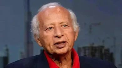 بعد رحيله.. كيف وصلت "لونجا 79" لـ هاني شنودة إلى "الجولدن جلوب"؟ 2 بعد رحيله.. كيف وصلت "لونجا 79" لـ هاني شنودة إلى "الجولدن جلوب"؟