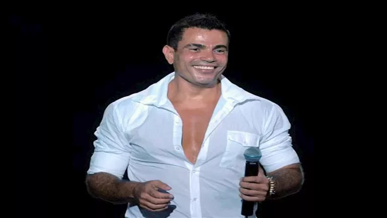 بمناسبة ألبومه الجديد: 20 صورة لعمرو دياب من المراهقة إلى النجومية
